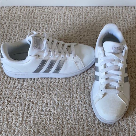 adidas superstar couple shoes